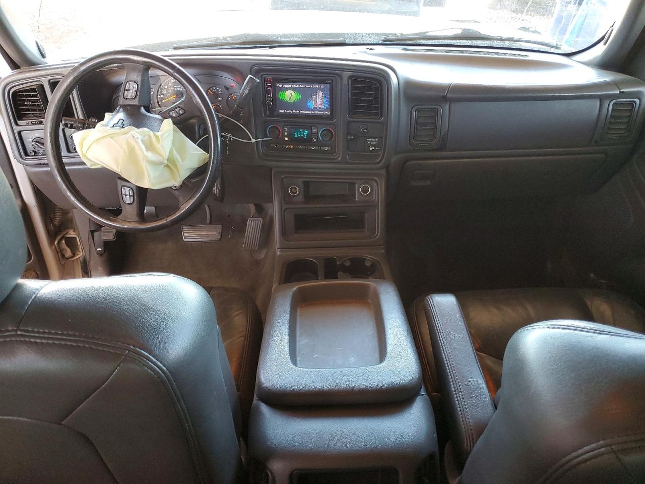 2004 CHEVROLET SILVERADO C1500 photo 8