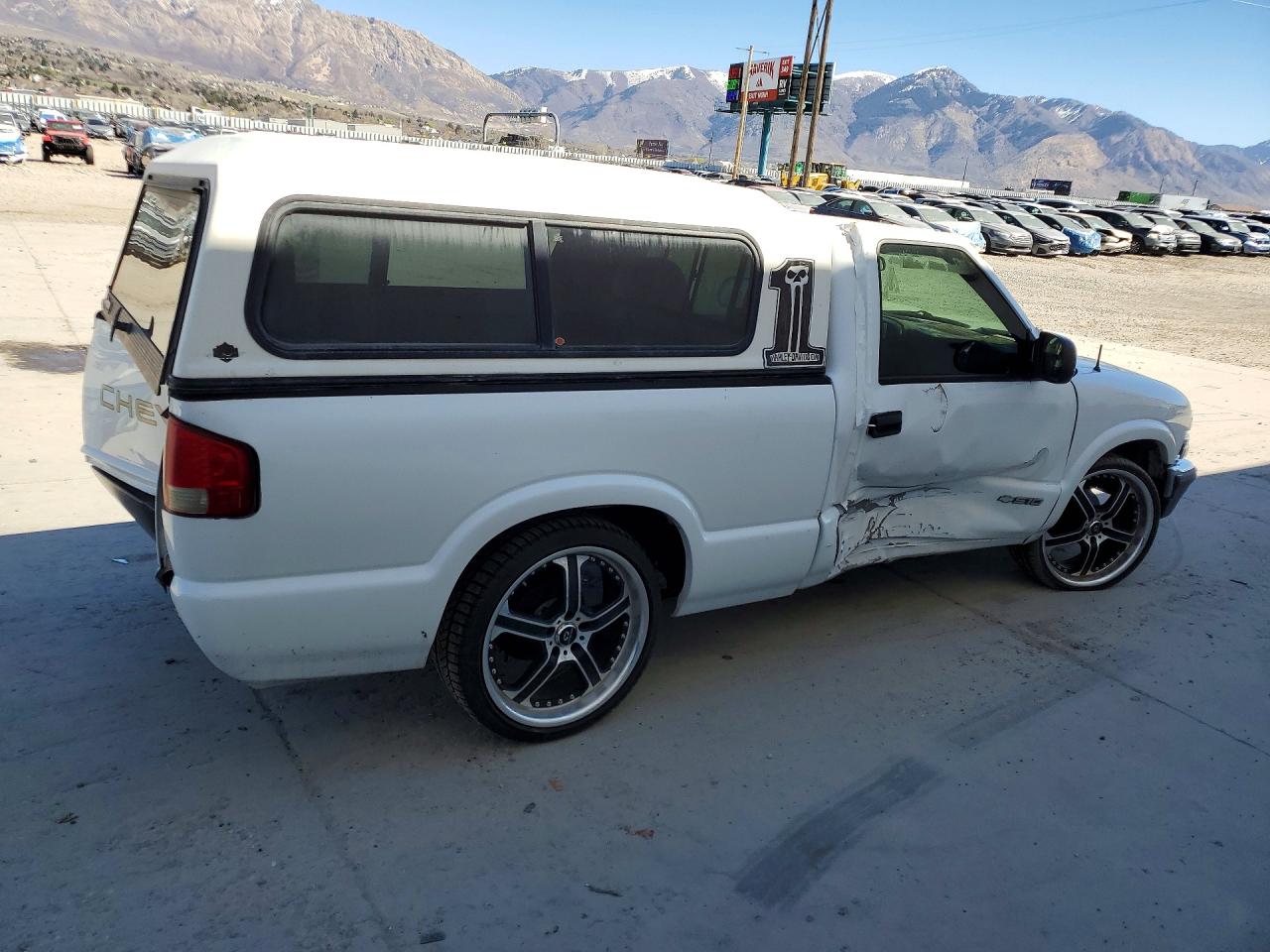 2002 CHEVROLET S TRUCK S10 photo 3