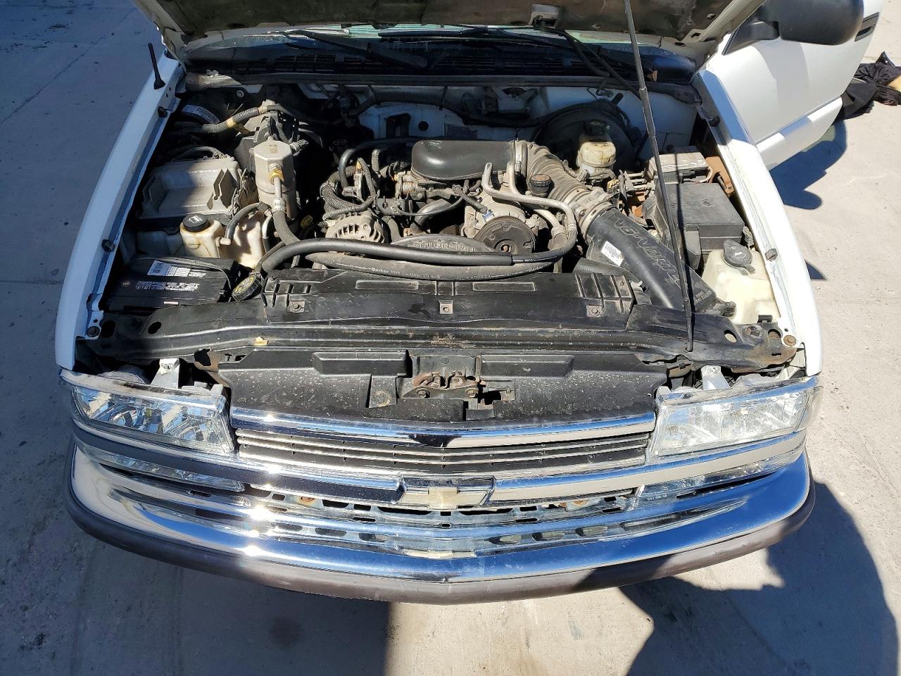 2002 CHEVROLET S TRUCK S10 photo 11