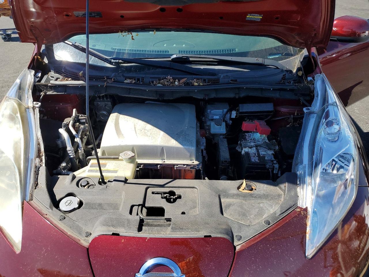 2017 NISSAN LEAF SV photo 11