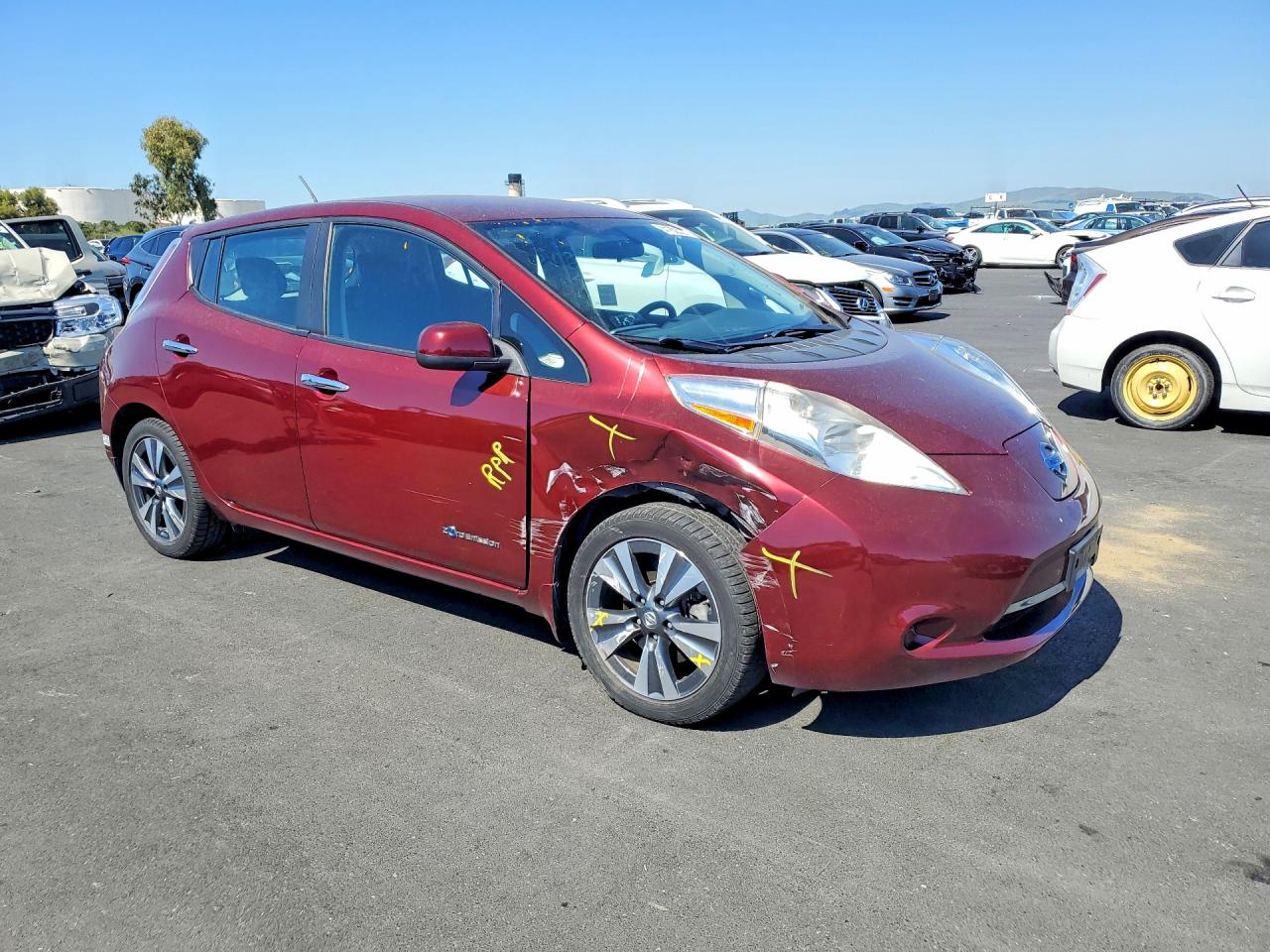 2017 NISSAN LEAF SV photo 4