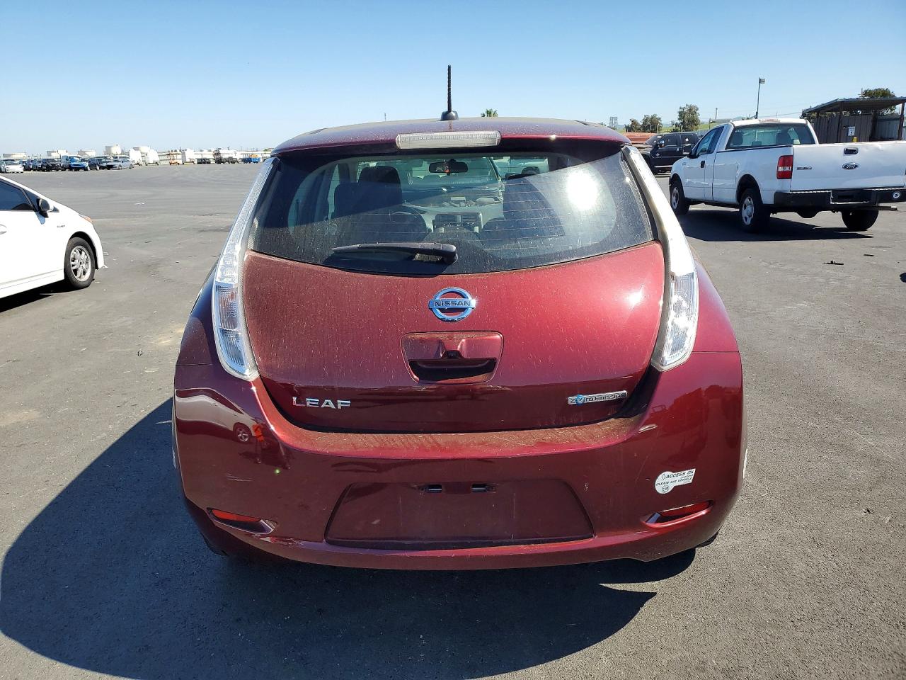 2017 NISSAN LEAF SV photo 6
