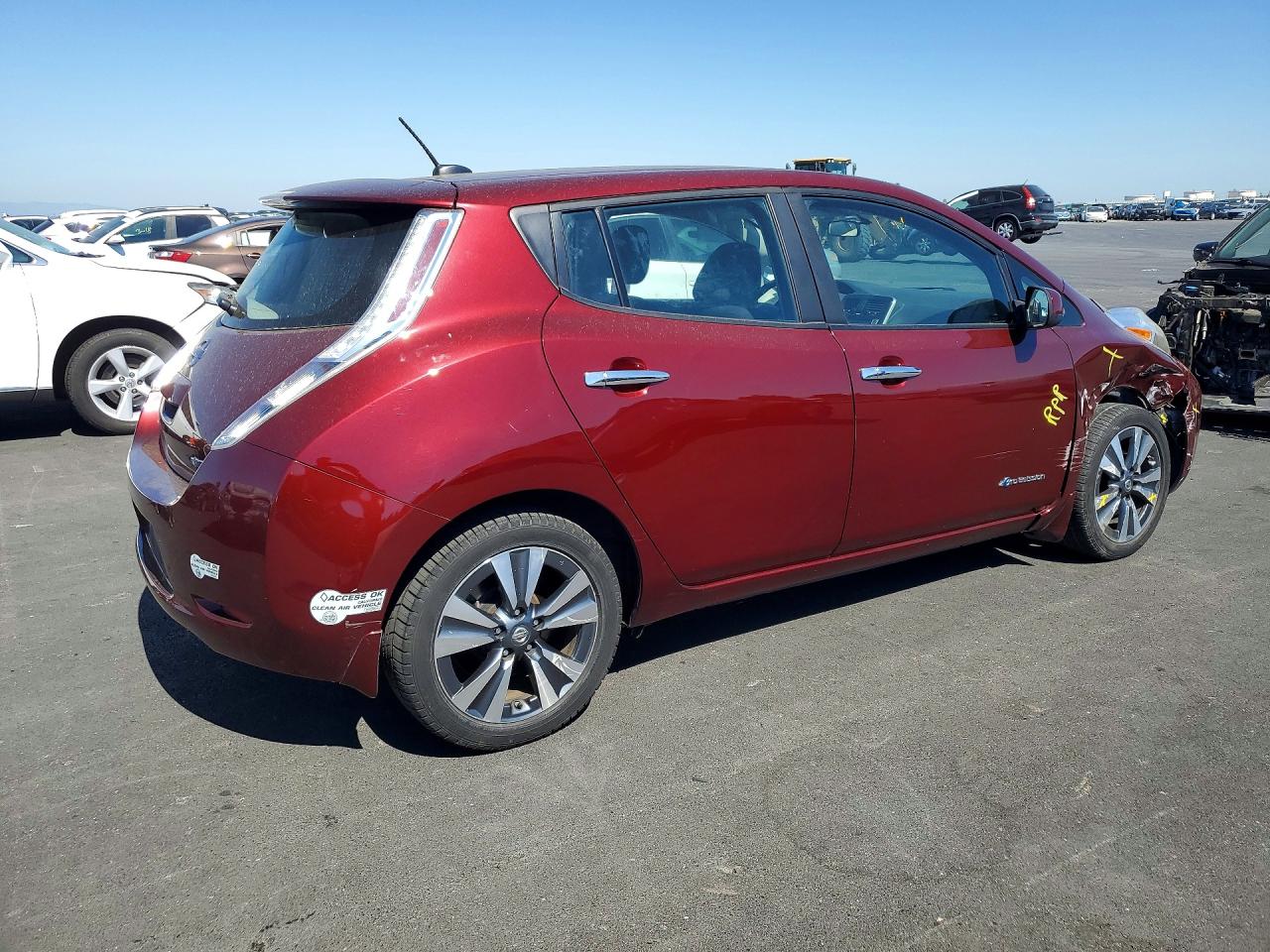 2017 NISSAN LEAF SV photo 3