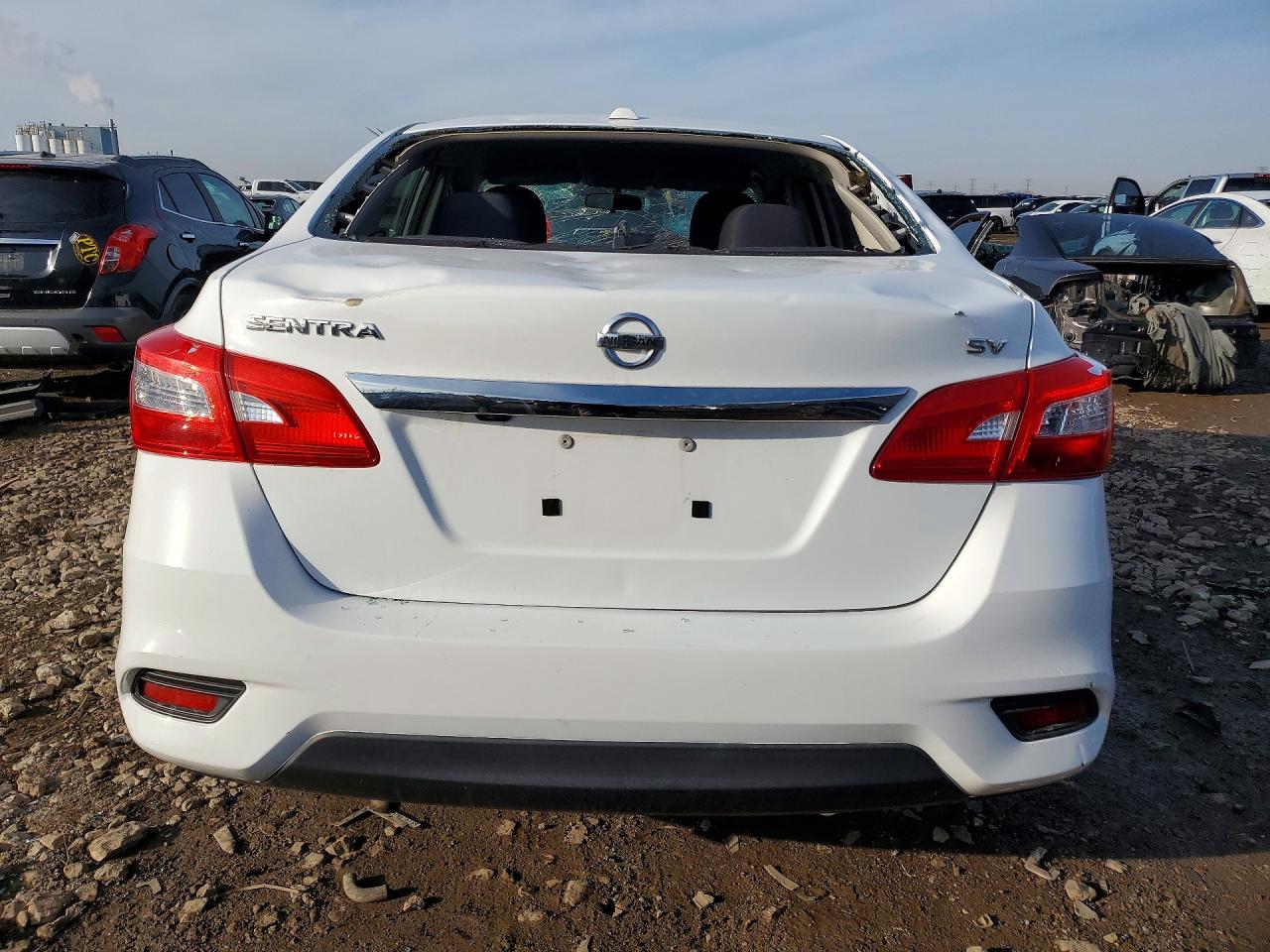 2018 NISSAN SENTRA SV photo 6