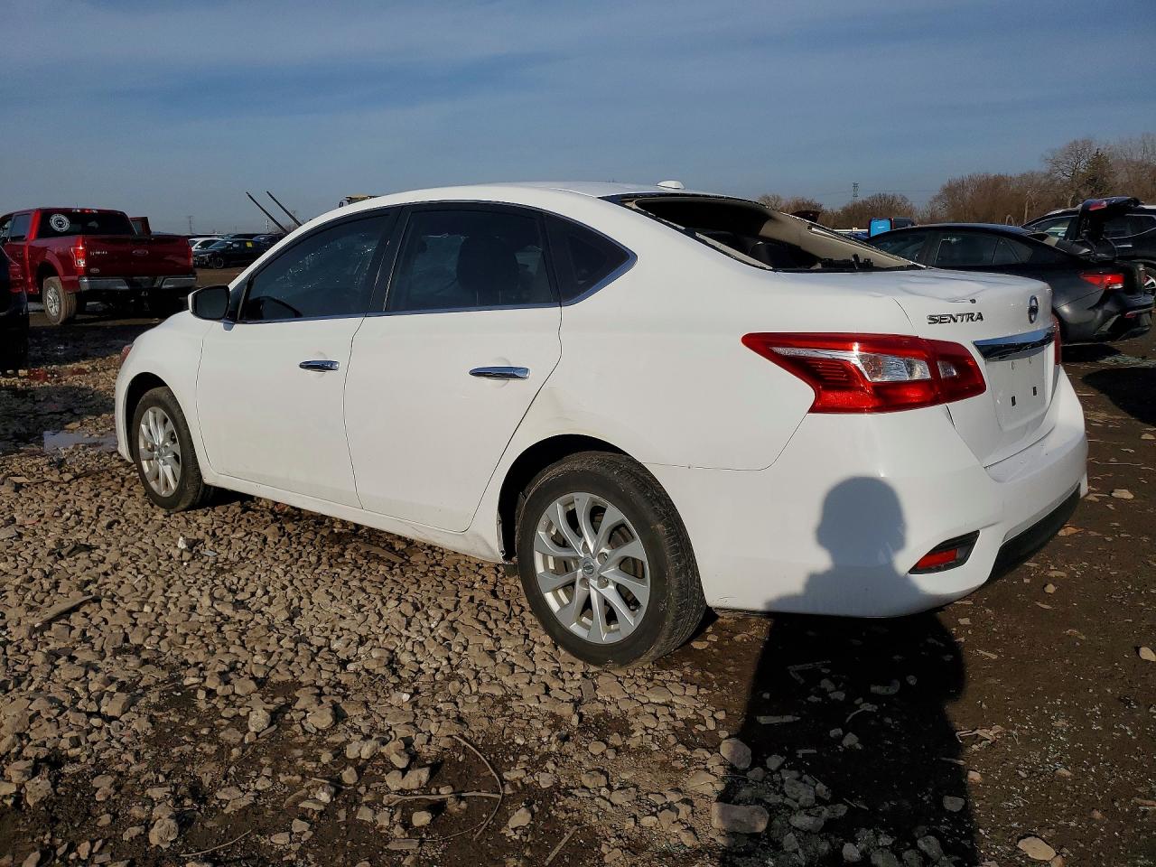 2018 NISSAN SENTRA SV photo 2