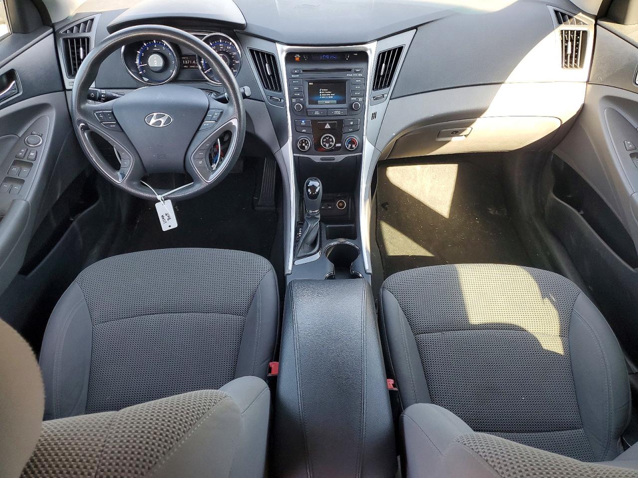 2014 HYUNDAI SONATA GLS photo 15