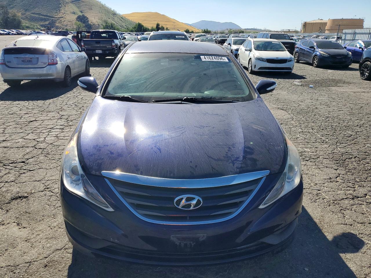 2014 HYUNDAI SONATA GLS photo 9