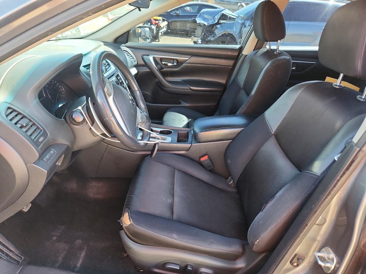 2017 NISSAN ALTIMA 2.5 SR photo 13