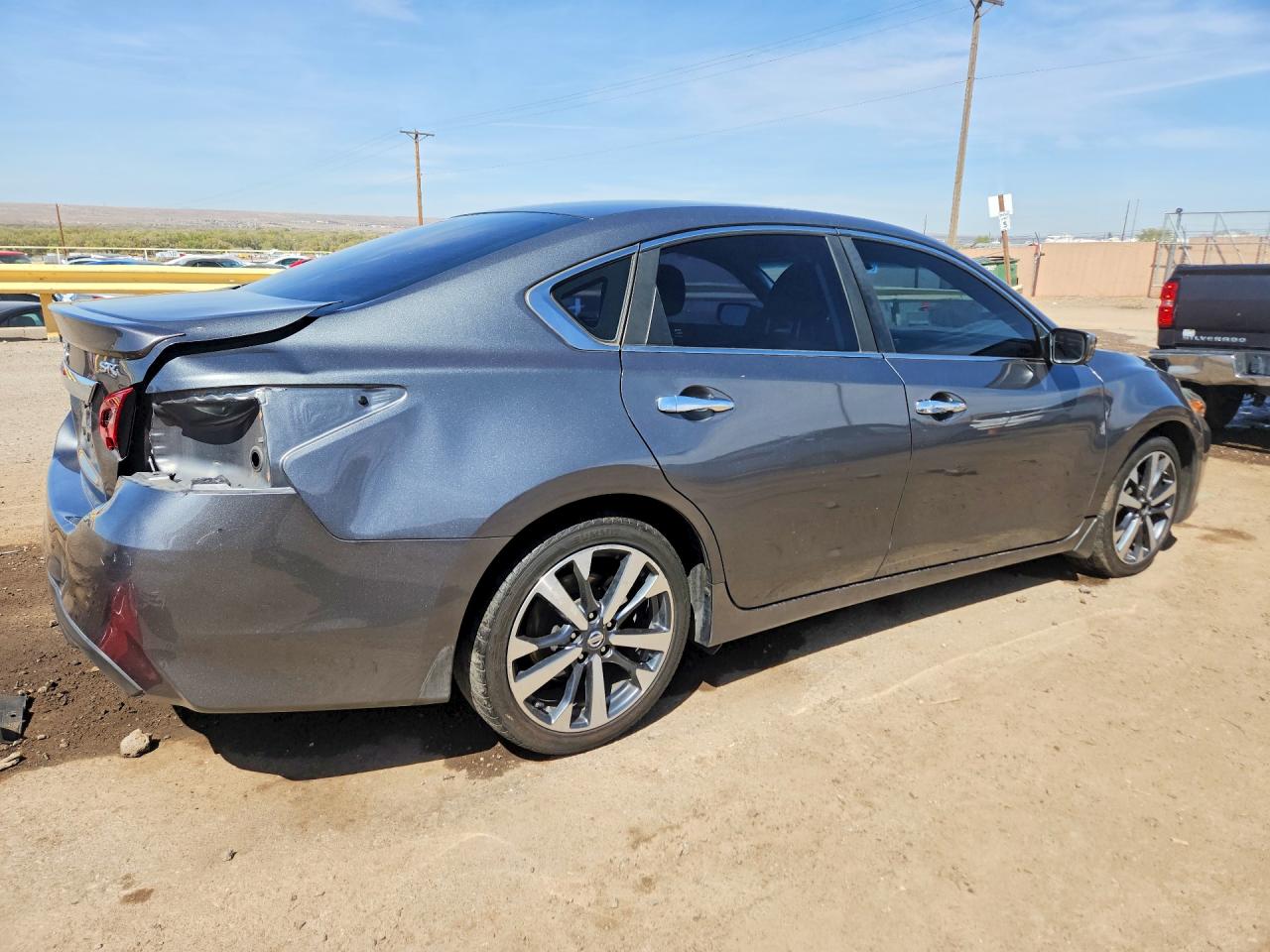 2017 NISSAN ALTIMA 2.5 SR photo 5
