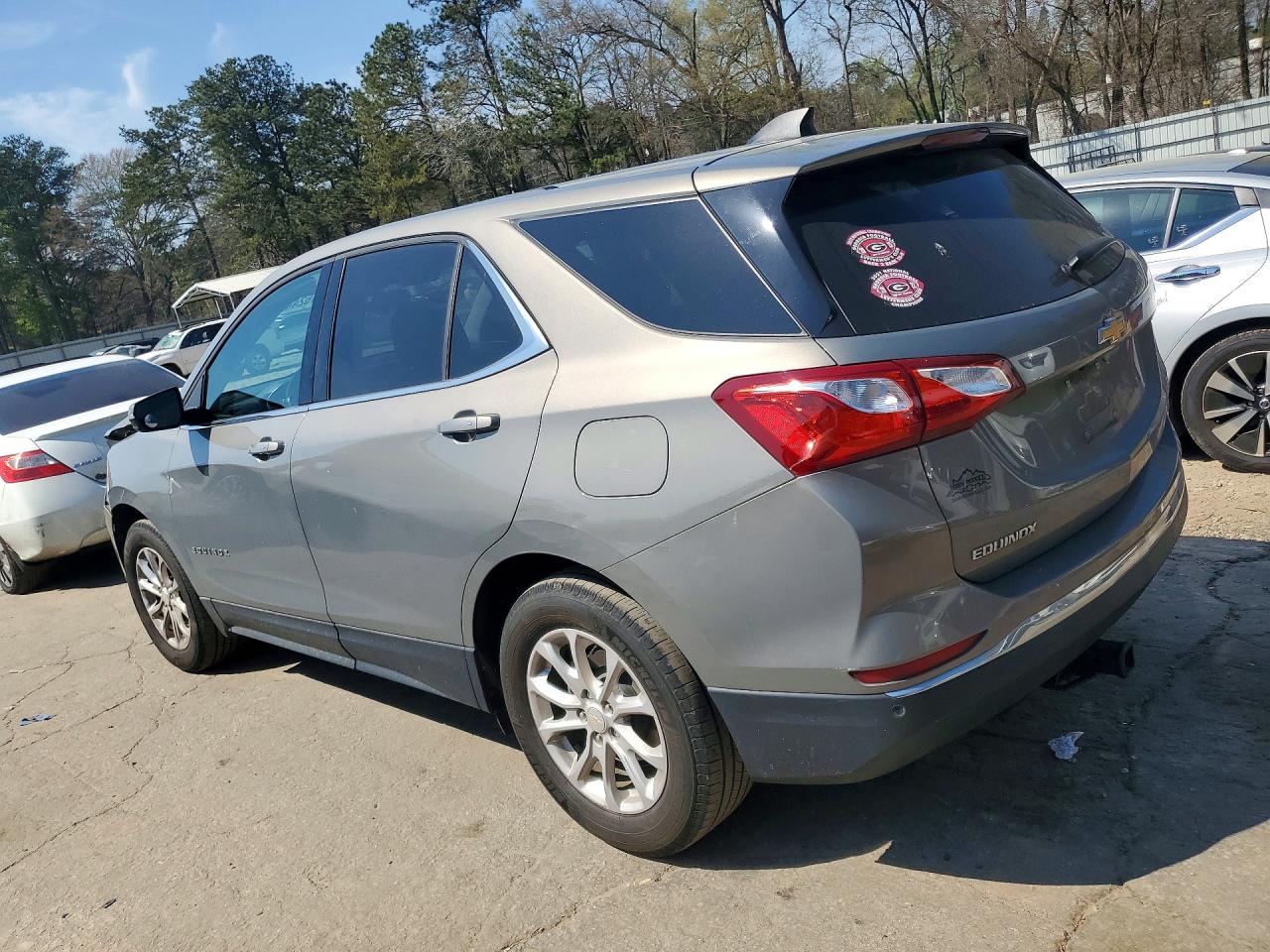 2018 CHEVROLET EQUINOX LT photo 3
