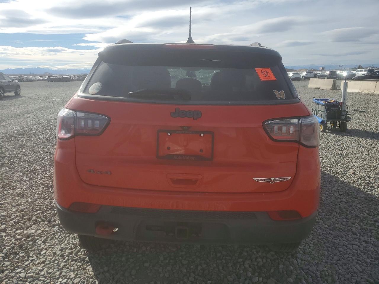 2017 JEEP COMPASS TRAILHAWK photo 11