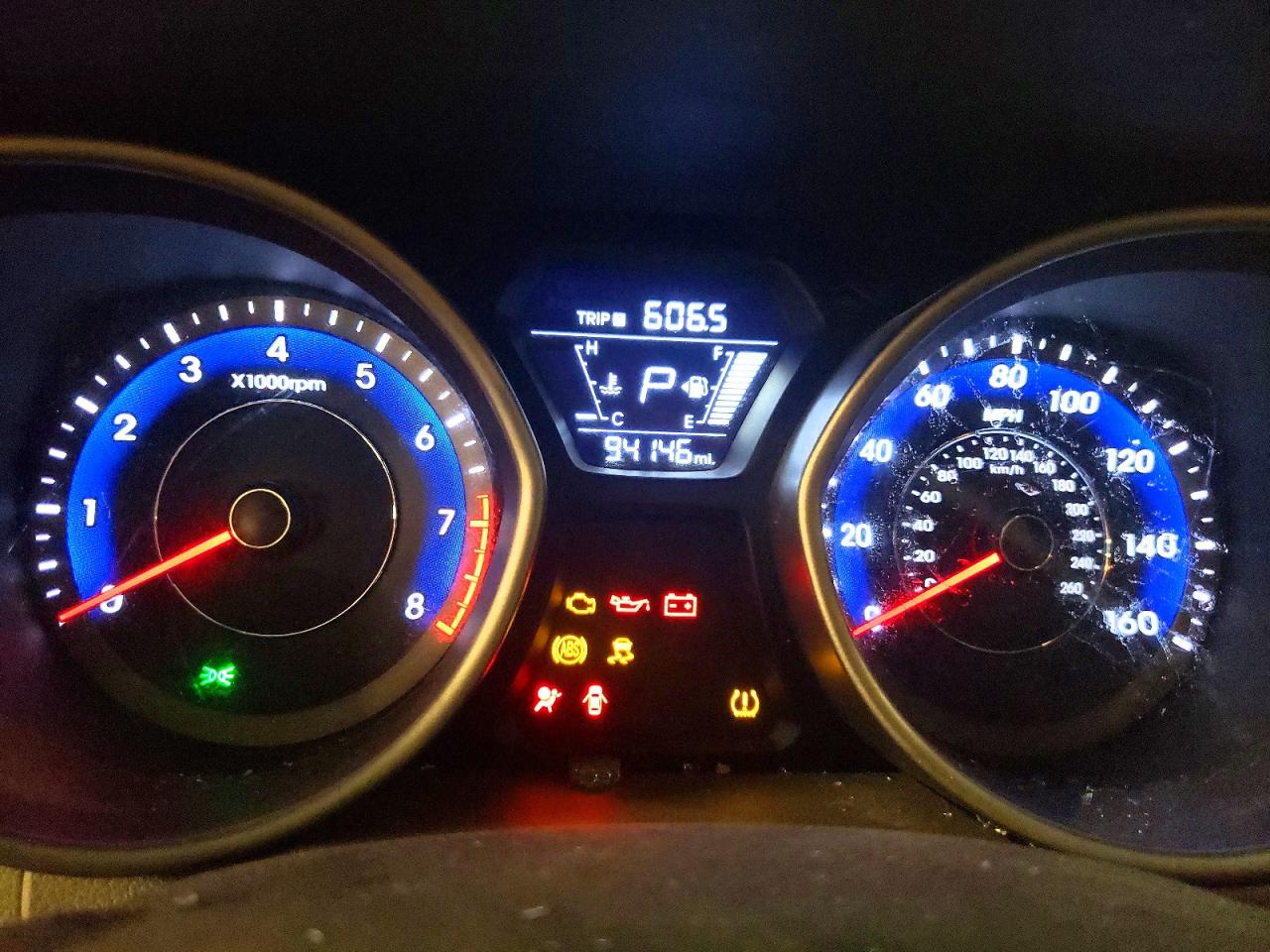 2014 HYUNDAI ELANTRA SE photo 9