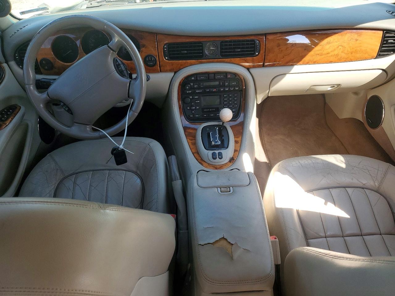 2003 JAGUAR XJ8 photo 8