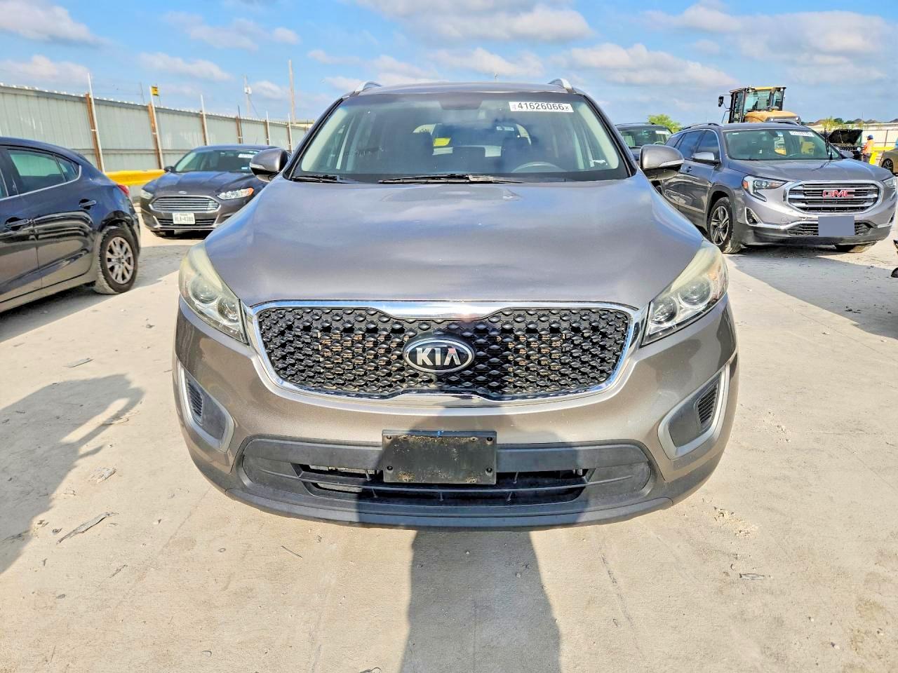 2017 KIA SORENTO LX V6 photo 9