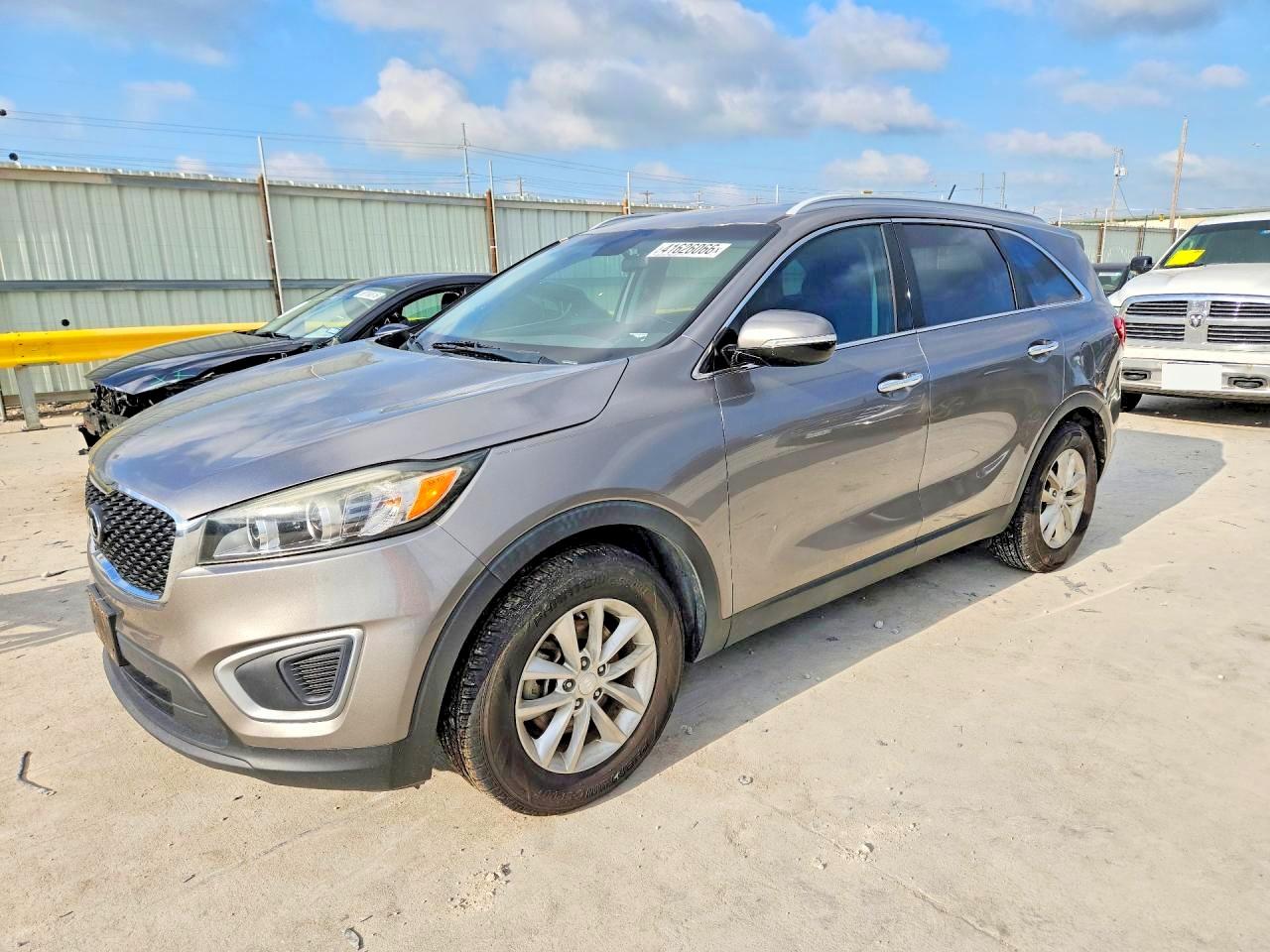 2017 KIA SORENTO