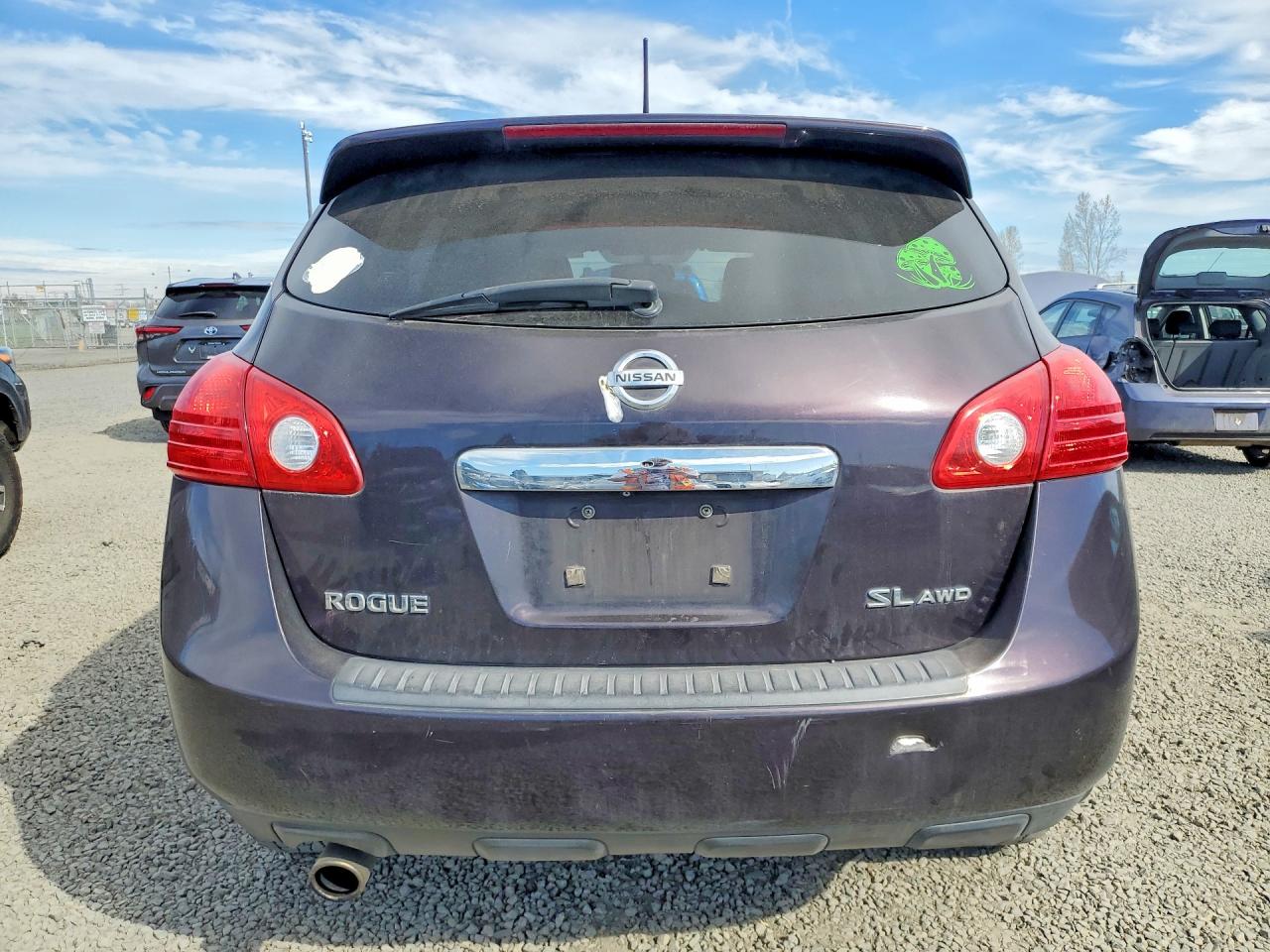 2011 NISSAN ROGUE S photo 11