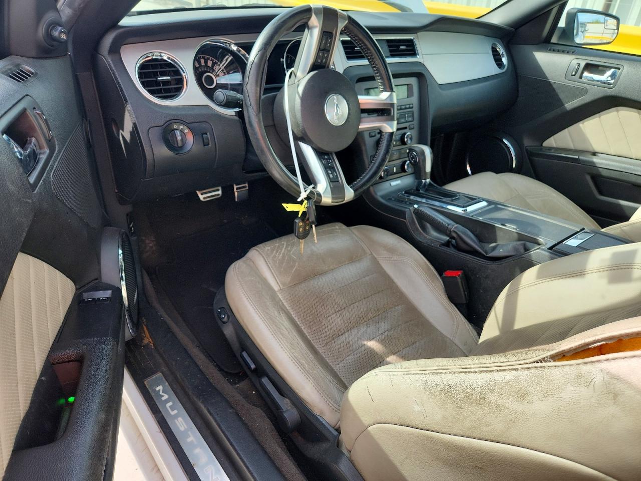 2014 FORD MUSTANG photo 15
