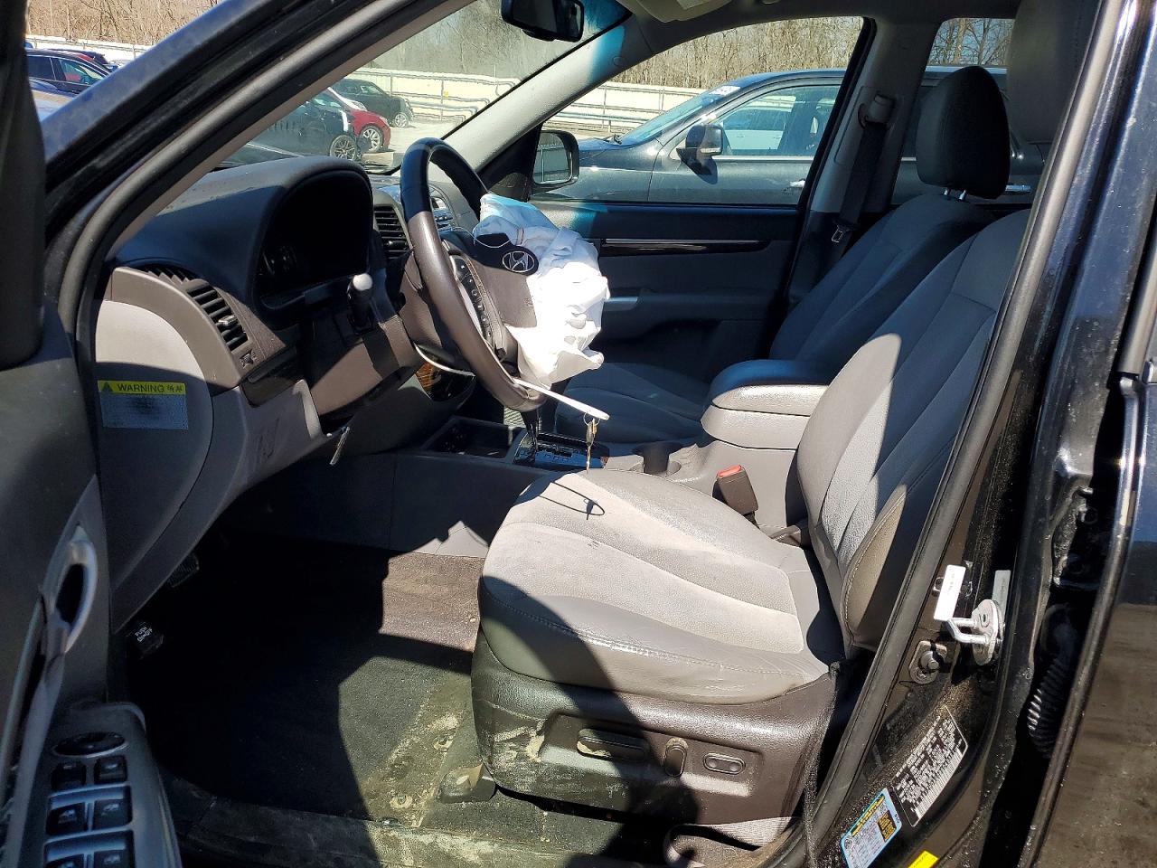 2011 HYUNDAI SANTA FE SE photo 13
