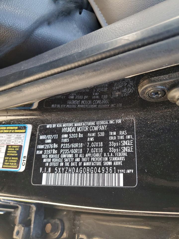 2011 HYUNDAI SANTA FE SE photo 25
