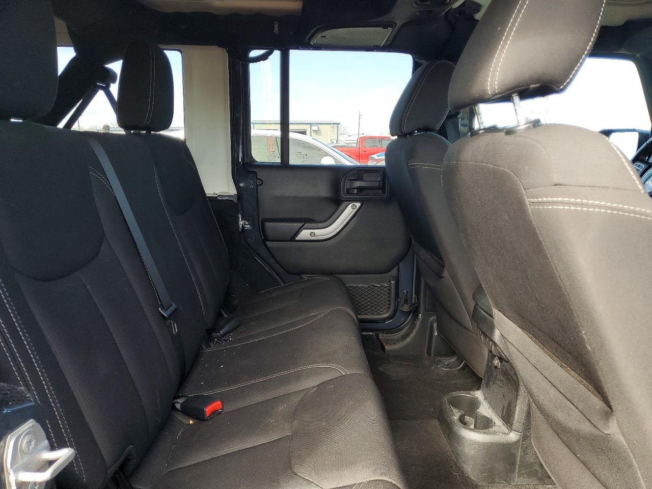 2016 JEEP WRANGLER UNLIMITED SAHARA photo 11