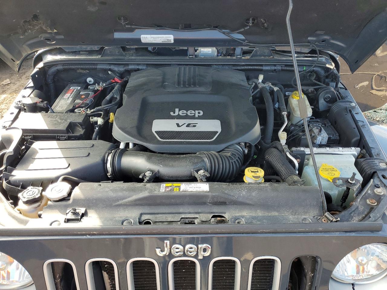 2016 JEEP WRANGLER UNLIMITED SAHARA photo 12