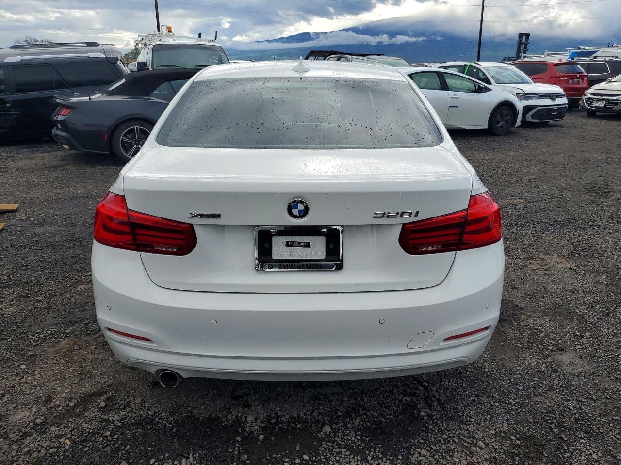 2017 BMW 320 I photo 11