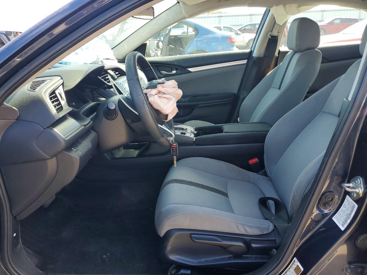 2016 HONDA CIVIC LX photo 13
