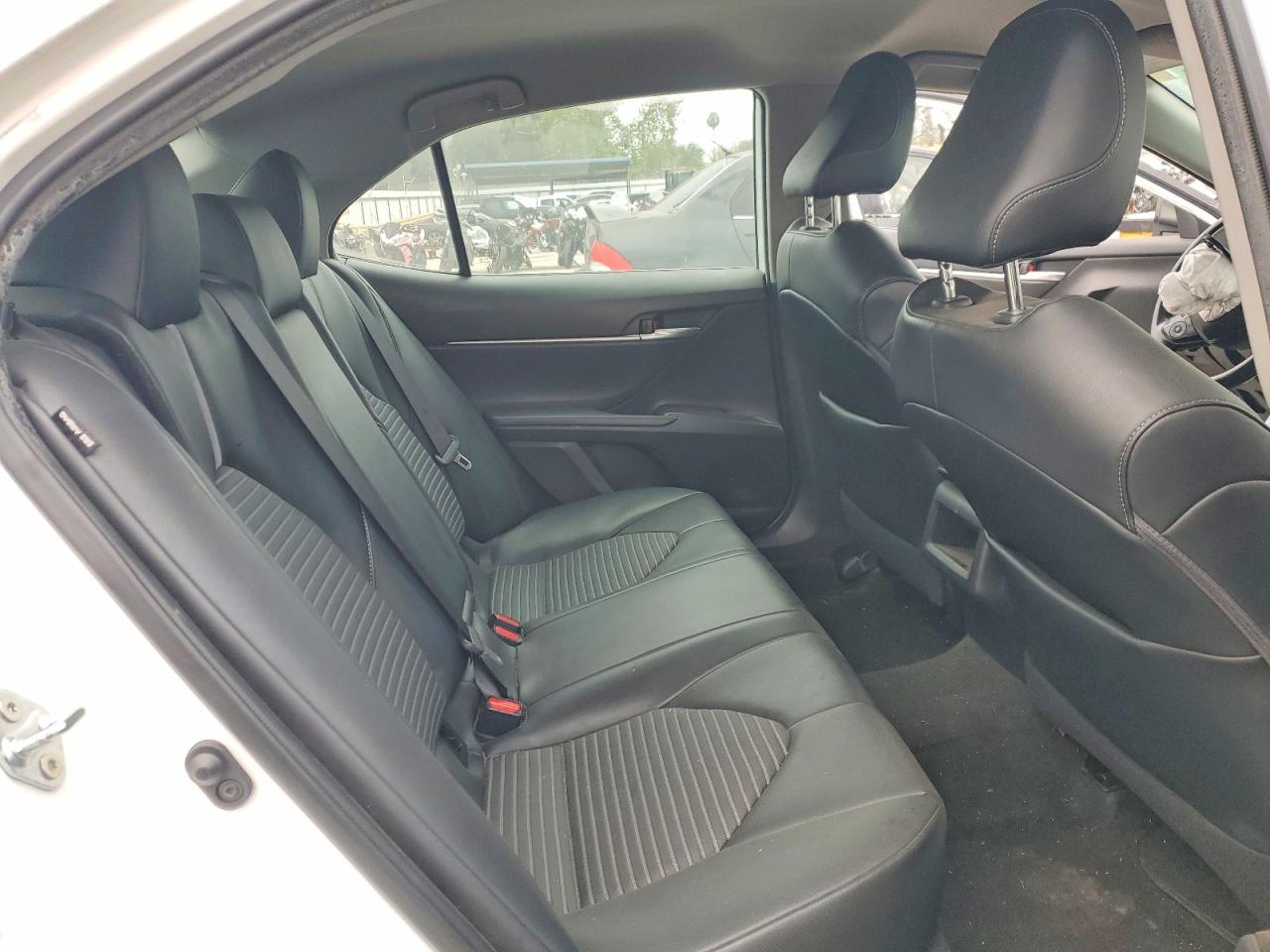 2021 TOYOTA CAMRY SE photo 28