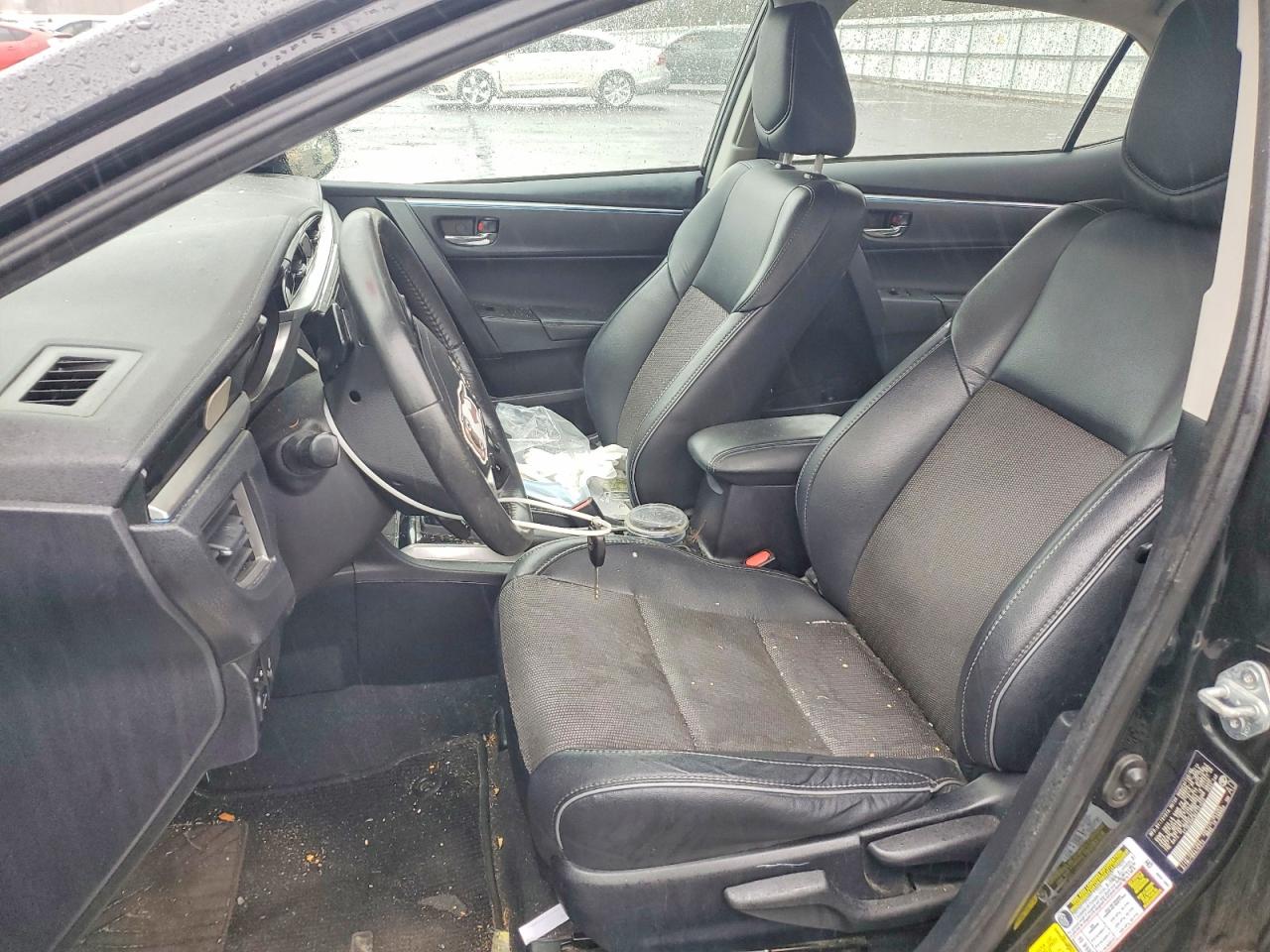 2014 TOYOTA COROLLA S PLUS photo 7