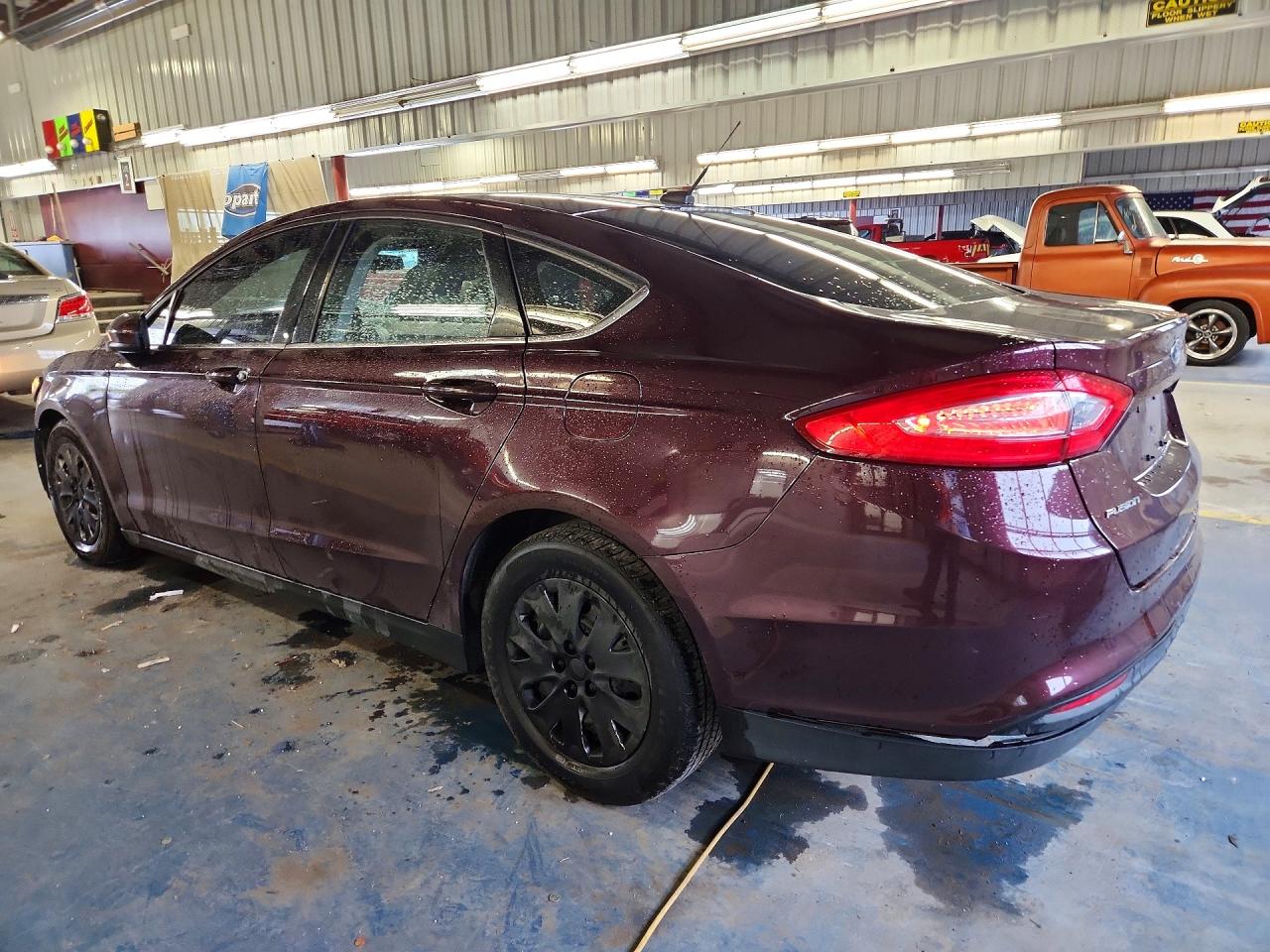 2013 FORD FUSION S photo 2