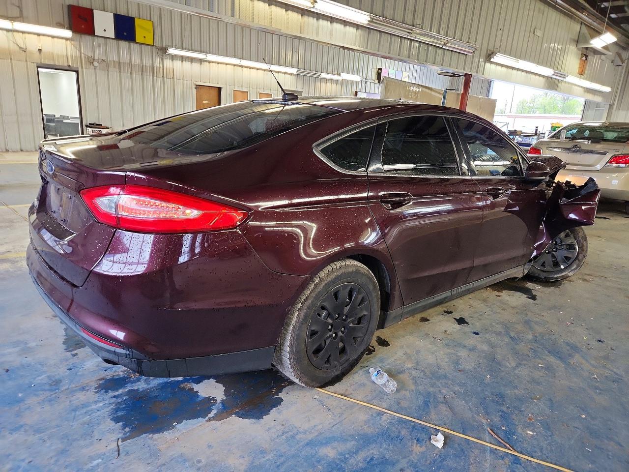 2013 FORD FUSION S photo 3