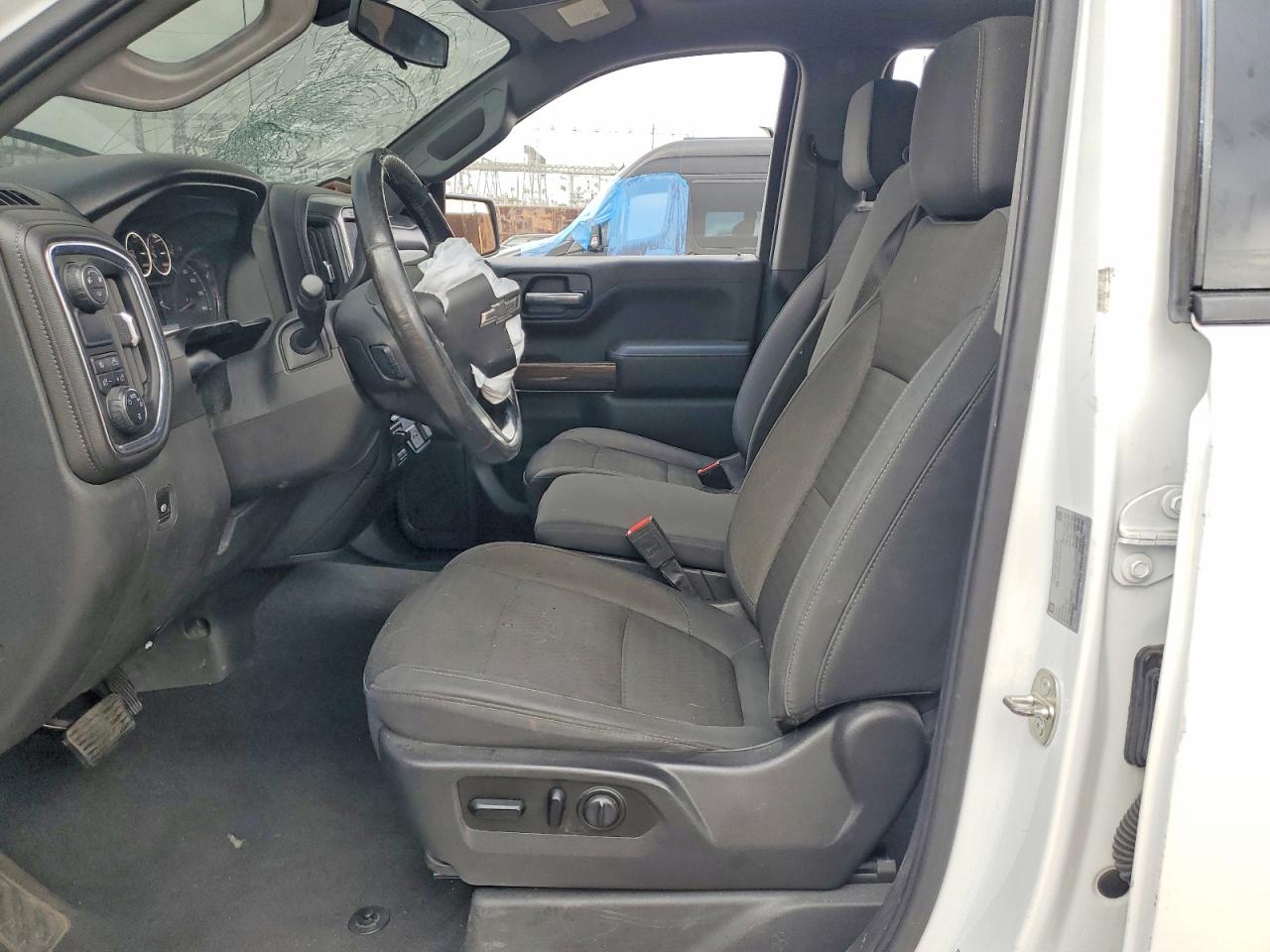 2019 CHEVROLET SILVERADO C1500 RST photo 7