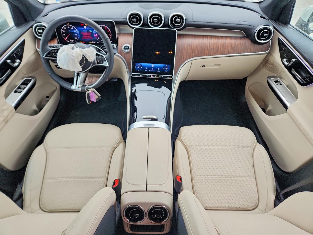 2025 MERCEDES-BENZ GLC 300 photo 15