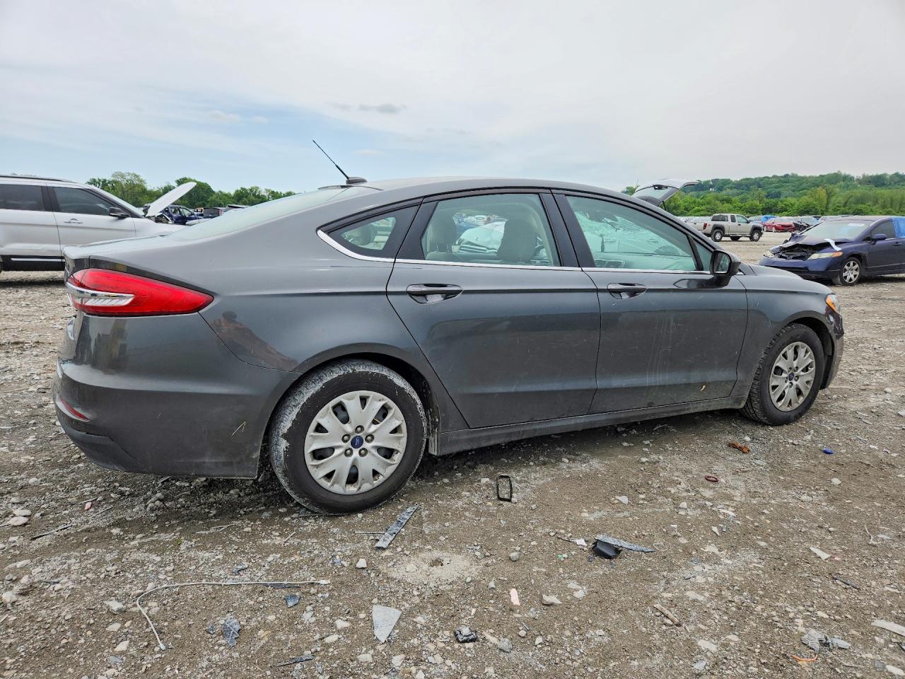 2019 FORD FUSION S photo 7