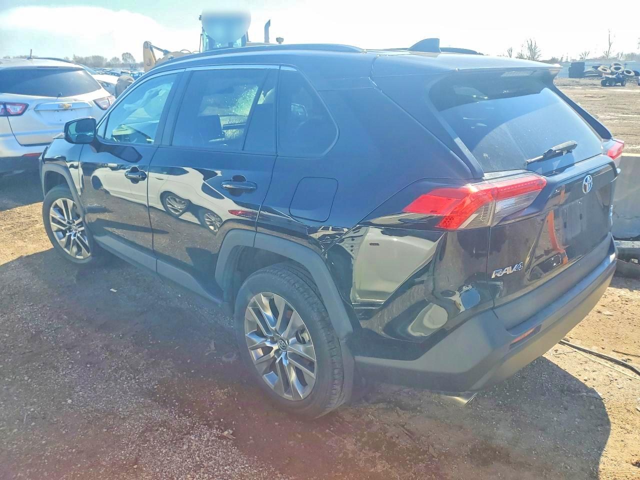 2019 TOYOTA RAV4 XLE PREMIUM photo 3