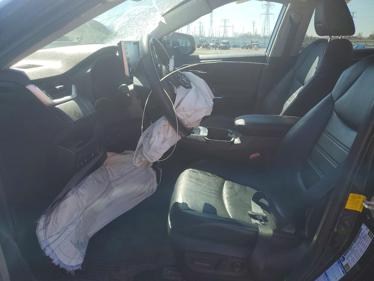 2019 TOYOTA RAV4 XLE PREMIUM photo 13