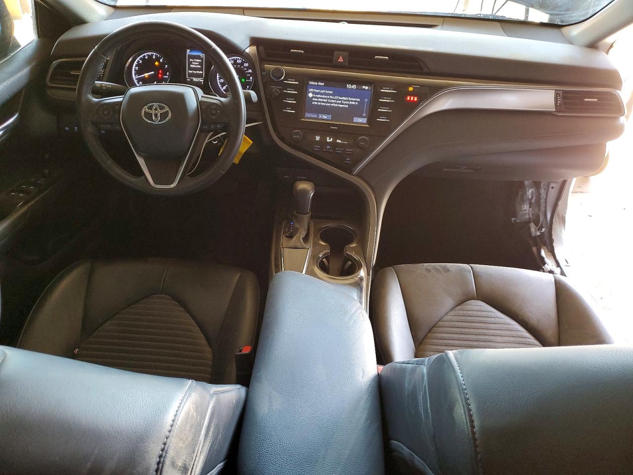 2020 TOYOTA CAMRY SE photo 15