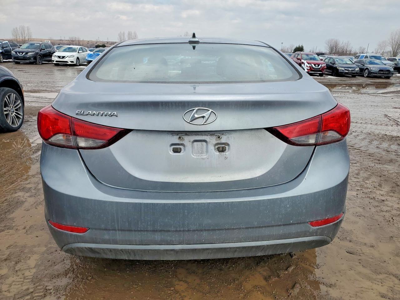 2016 HYUNDAI ELANTRA SE photo 6