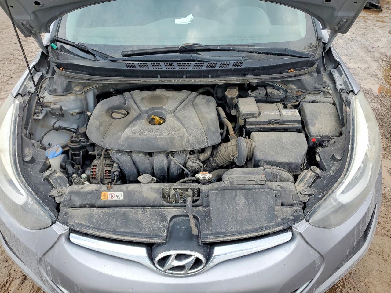 2016 HYUNDAI ELANTRA SE photo 11