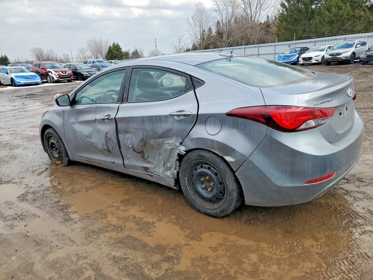 2016 HYUNDAI ELANTRA SE photo 2