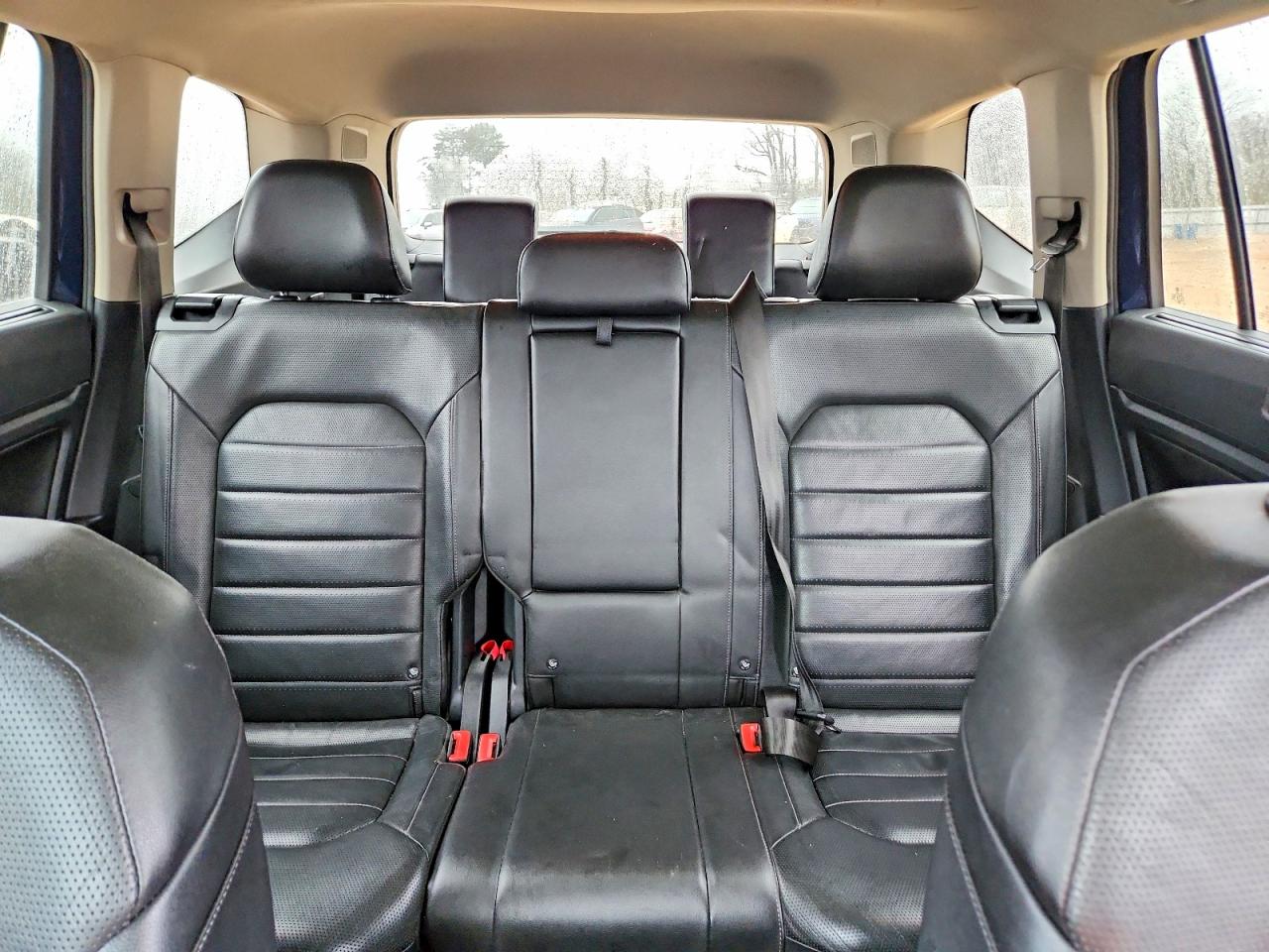 2018 VOLKSWAGEN ATLAS SEL PREMIUM photo 19