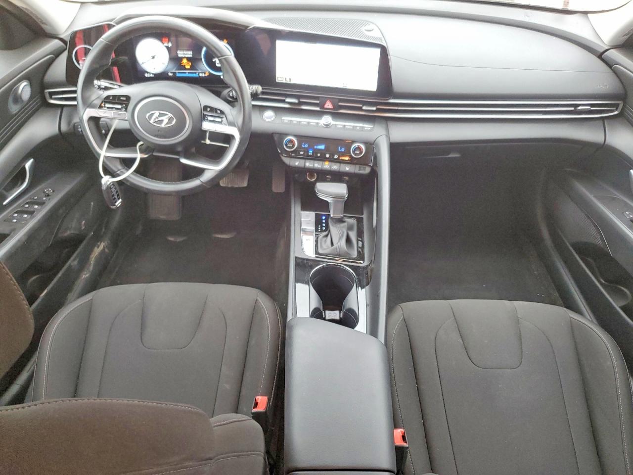 2023 HYUNDAI ELANTRA SEL photo 22