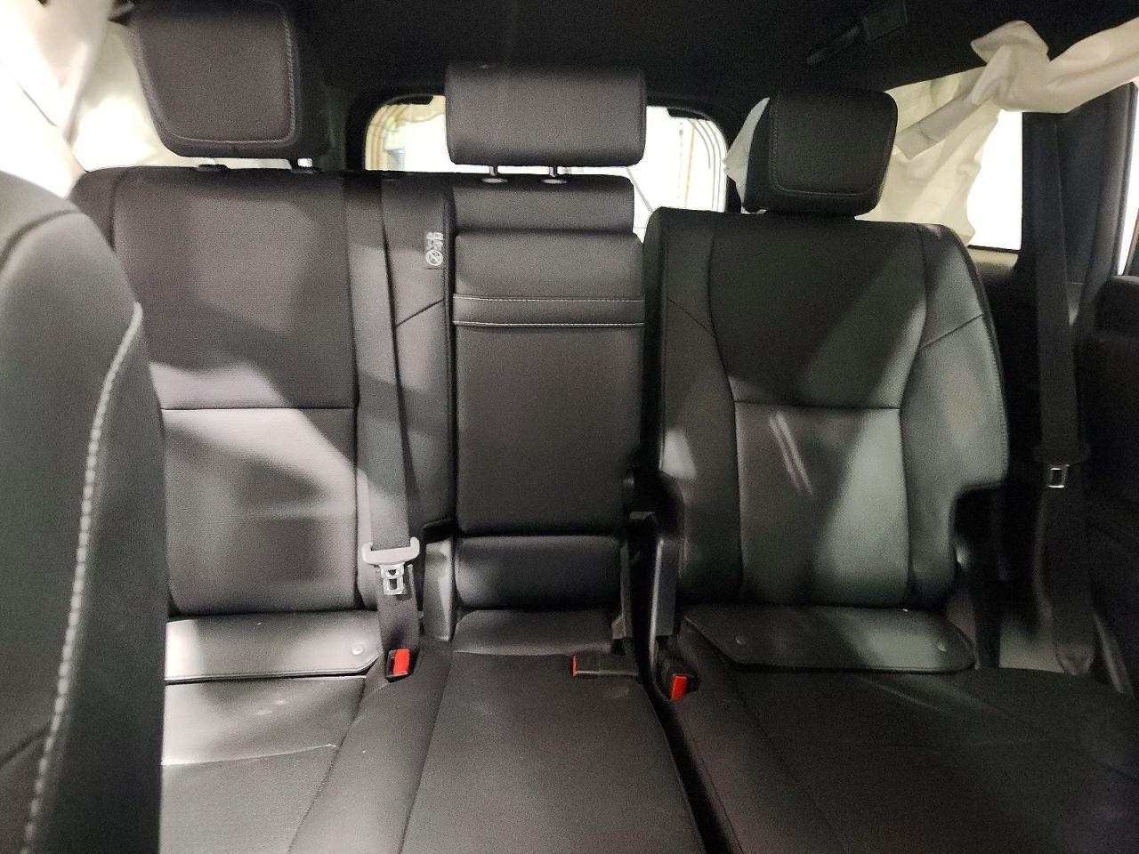 2024 LEXUS GX photo 19