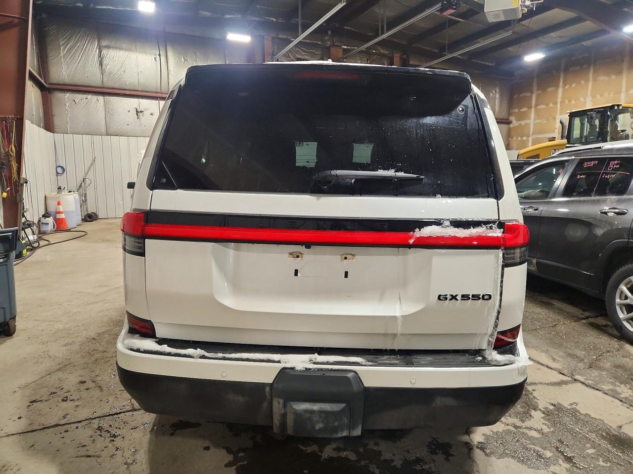 2024 LEXUS GX photo 11
