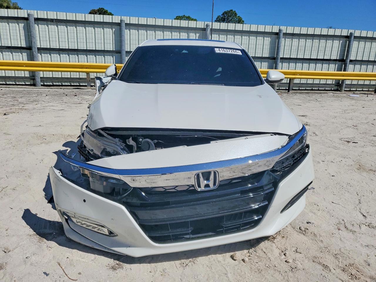 2020 HONDA ACCORD TOURING photo 13