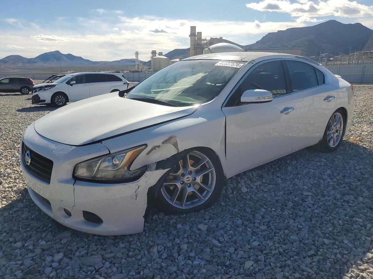2010 NISSAN MAXIMA