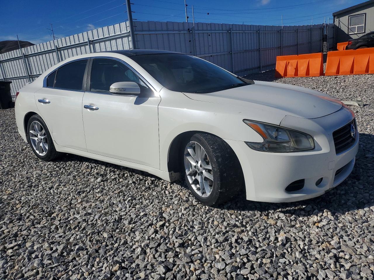 2010 NISSAN MAXIMA 3.5 S photo 4