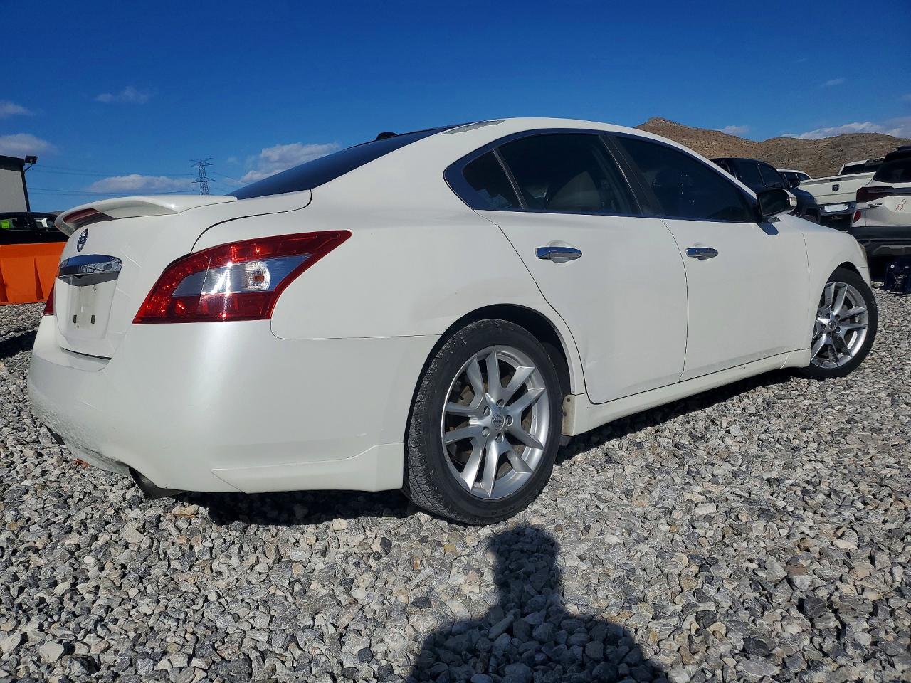 2010 NISSAN MAXIMA 3.5 S photo 3