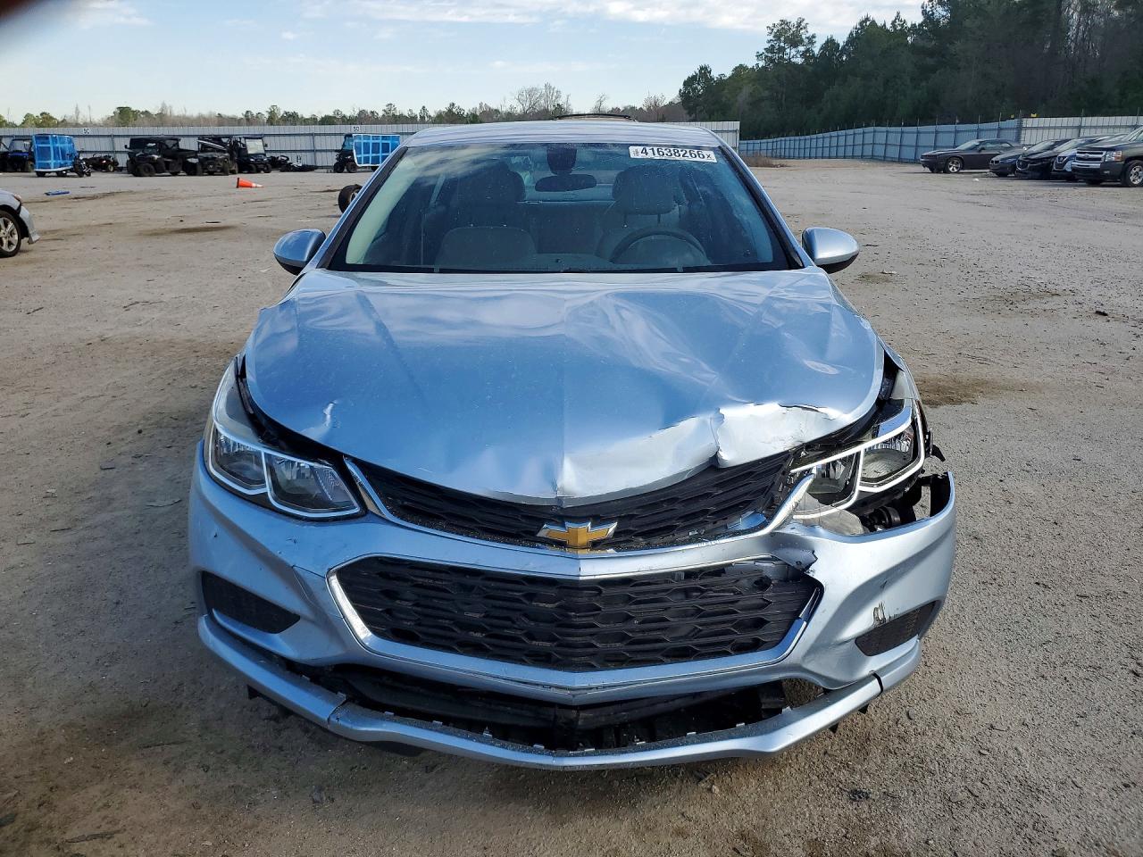 2017 CHEVROLET CRUZE LS photo 9