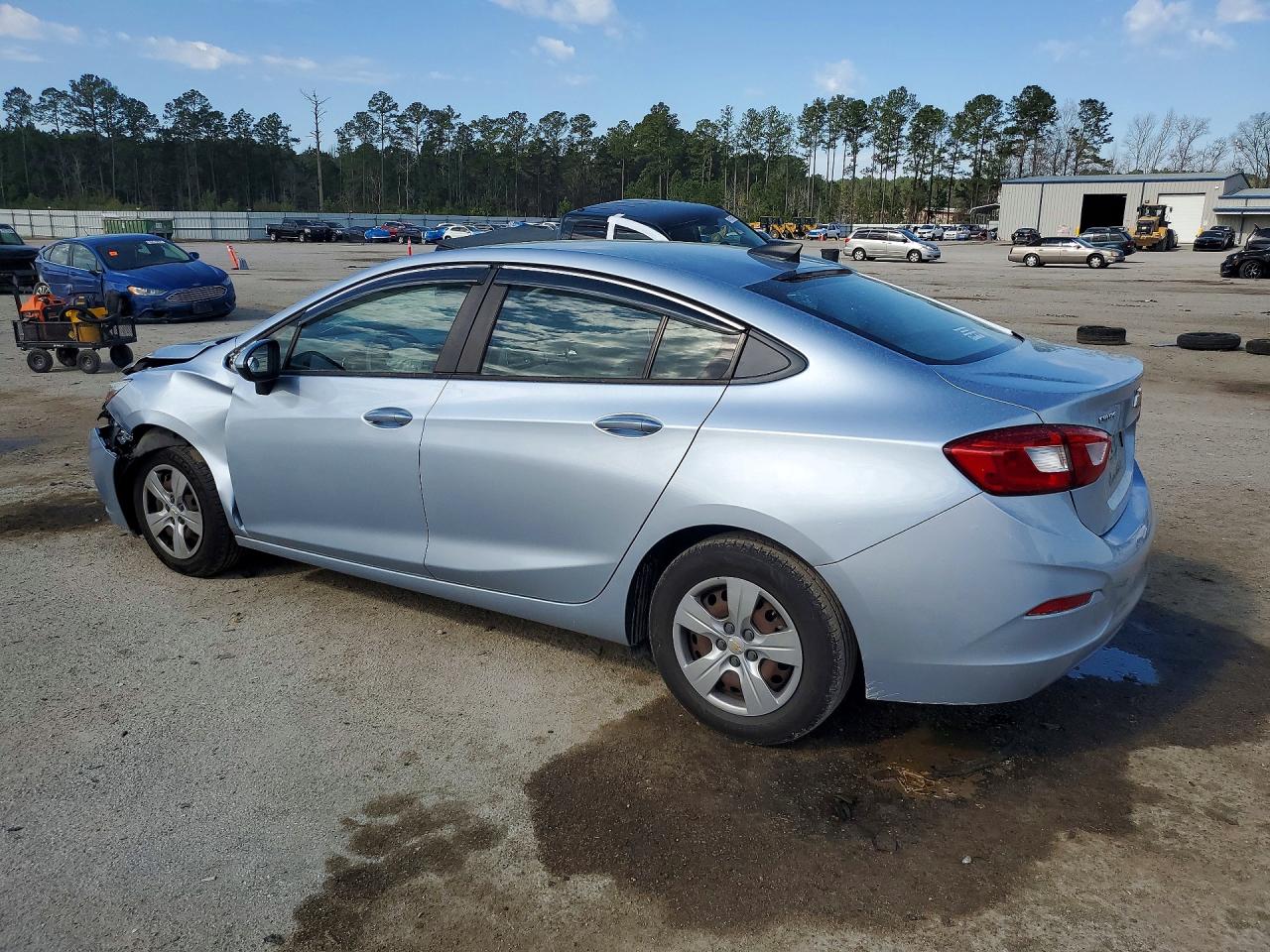 2017 CHEVROLET CRUZE LS photo 3